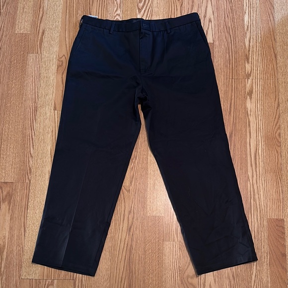 Dockers Men's Black Pants size 40x30 Classic  Fit - Picture 1 of 4